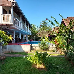 Tanabendang Banglos Pantai Cenang (Langkawi)